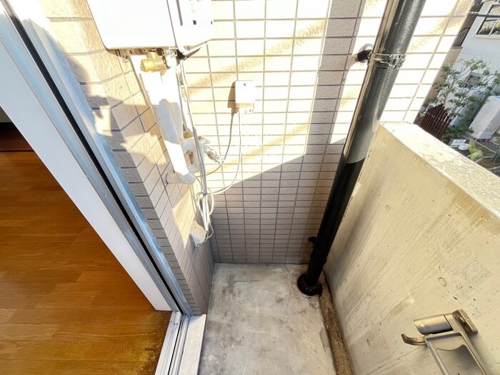 物件内観写真15　(洗濯機置場)