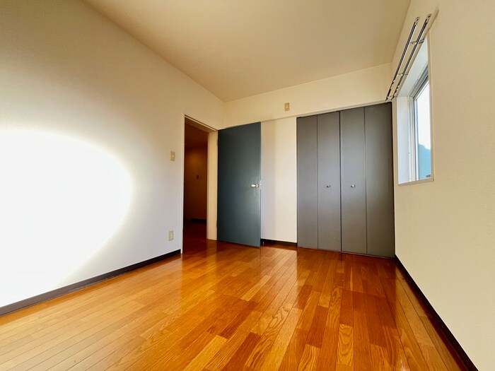 物件内観写真18　(居室)