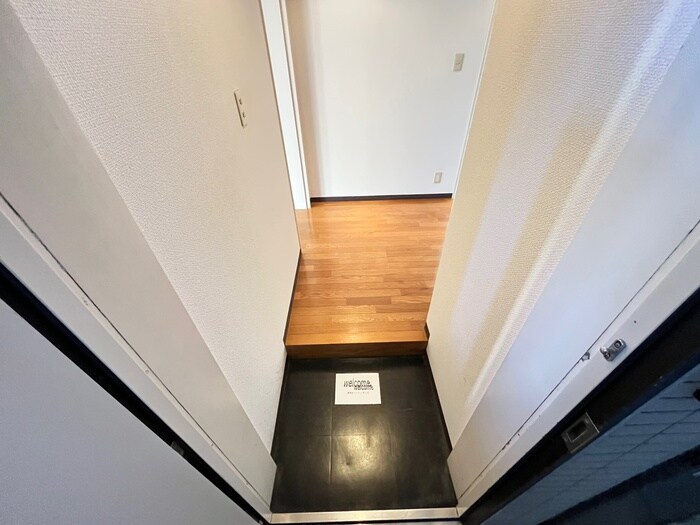 物件内観写真20　(廊下)