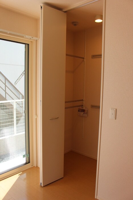 物件内観写真14　(収納)