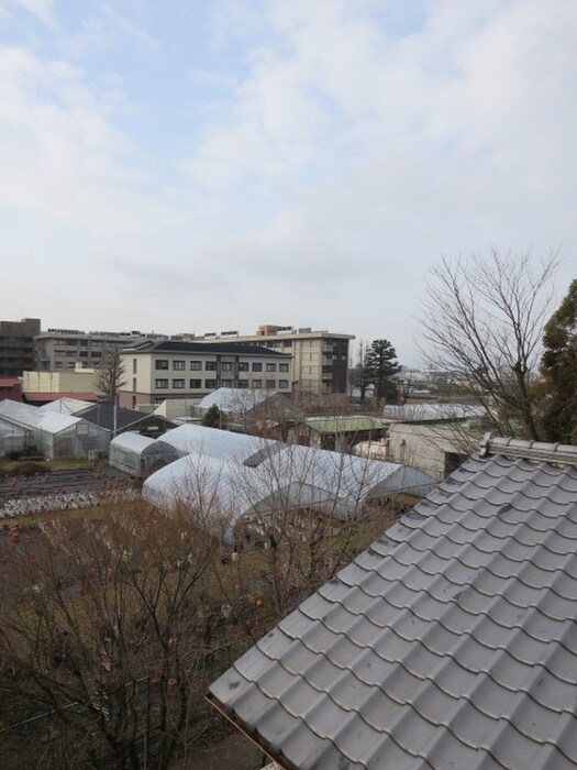 物件内観写真16　(室内からの展望)