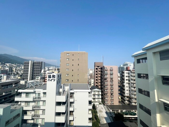 物件内観写真16　(室内からの展望)