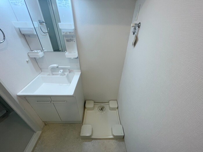 物件内観写真20　(洗濯機置場)