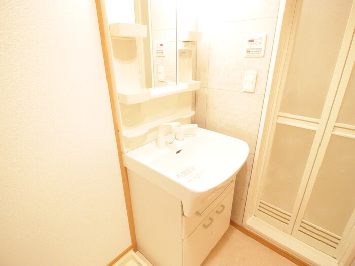 物件内観写真11　(洗面)