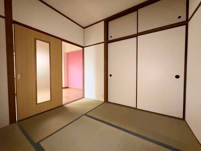 物件内観写真9　(居室)