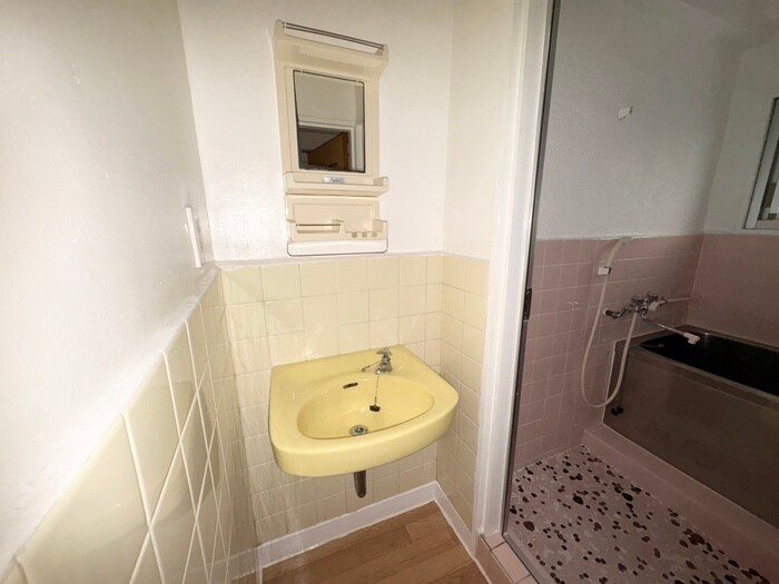 物件内観写真12　(洗面)