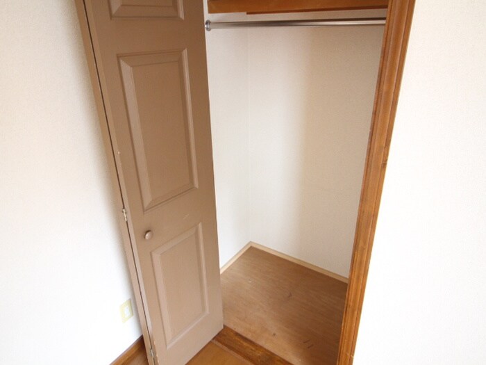 物件内観写真13　(収納)