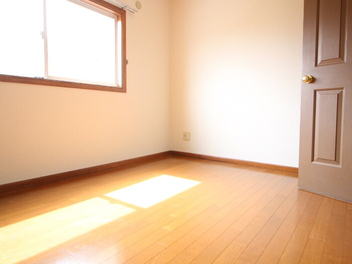 物件内観写真18　(居室)