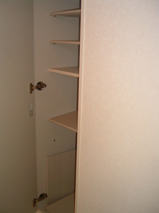 物件内観写真12　(靴箱)