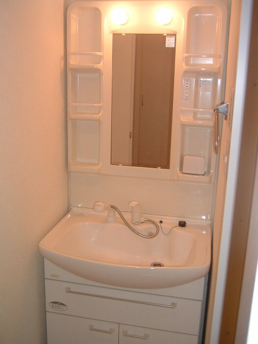 物件内観写真13　(洗面)