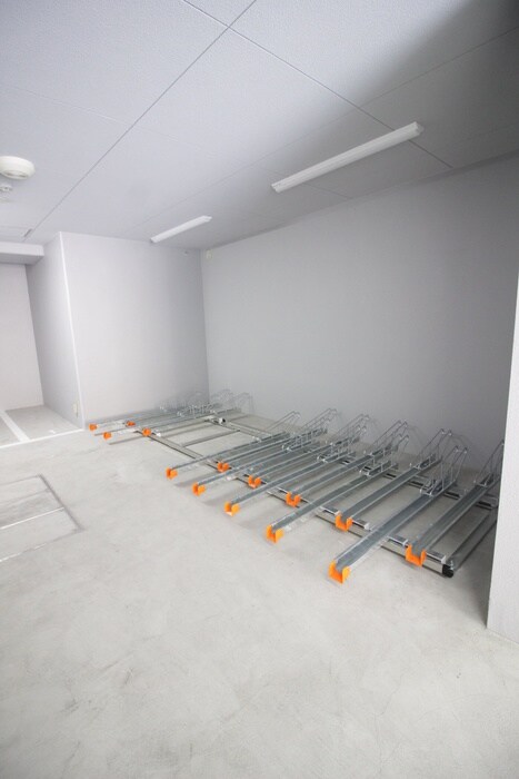 物件外観写真6　(駐輪場)