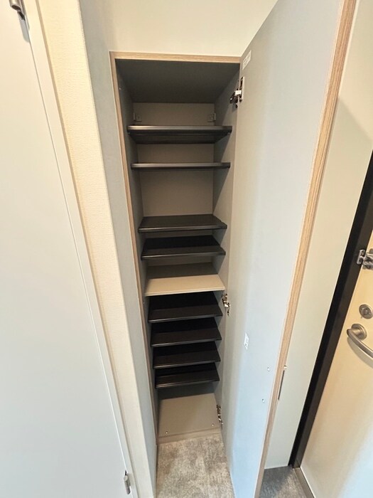 物件内観写真13　(靴箱)