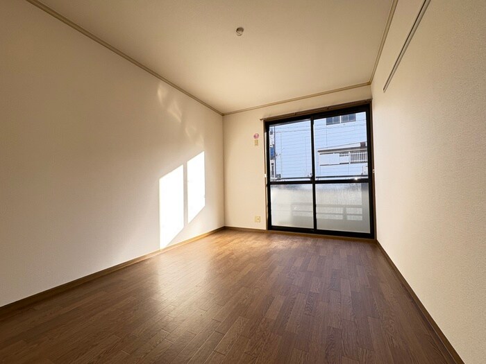 物件内観写真17　(居室)