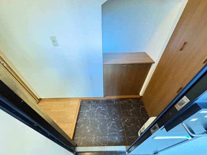 物件内観写真20　(玄関)