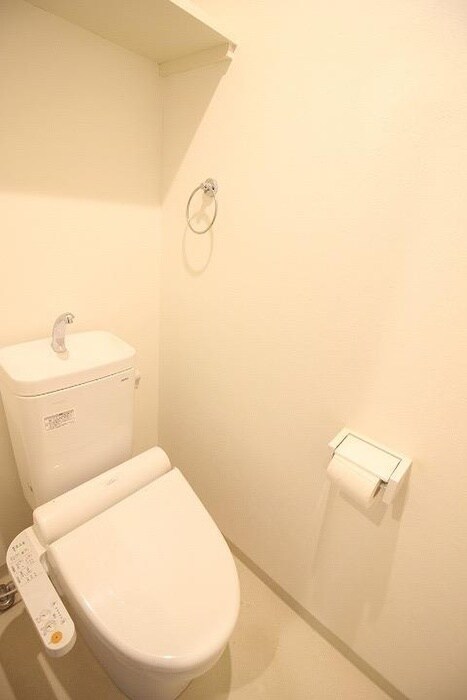 物件内観写真16　(トイレ)