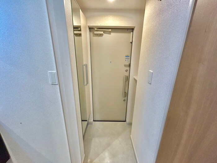 物件内観写真19　(玄関)