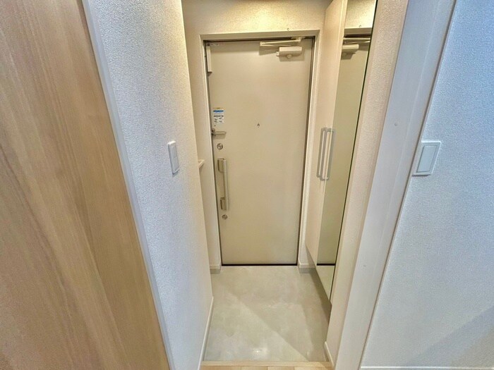 物件内観写真19　(玄関)