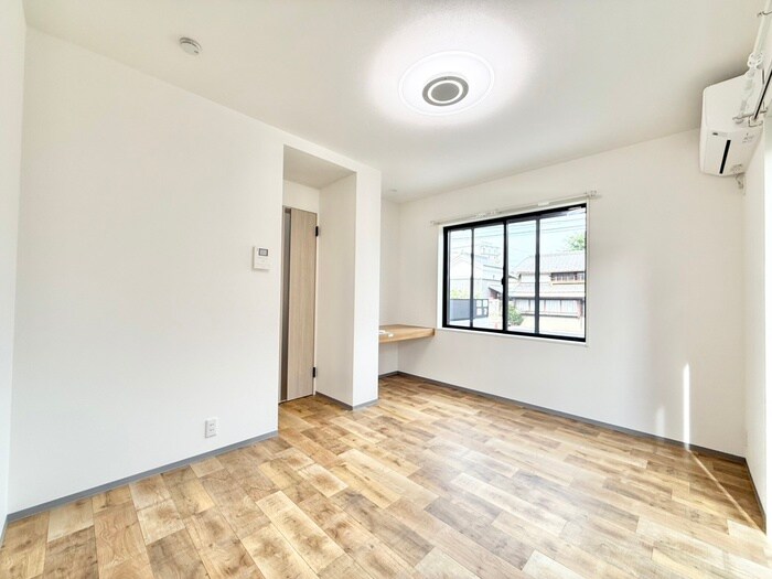 物件内観写真7　(居室)