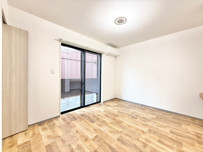 物件内観写真9　(居室)