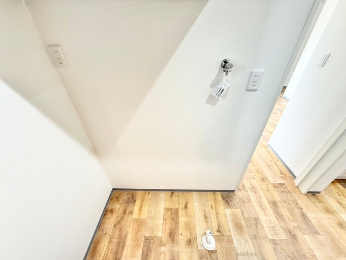 物件内観写真15　(洗濯機置場)