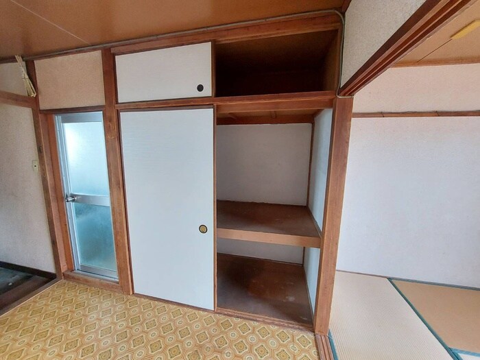 物件内観写真12　(収納)