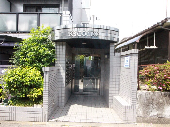 物件外観写真4　(エントランス部分)