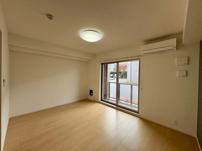 物件内観写真10　(居室)