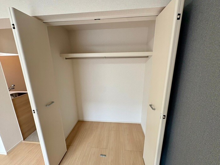 物件内観写真15　(収納)