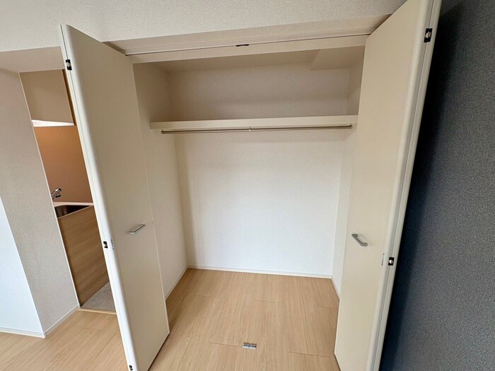 物件内観写真15　(収納)