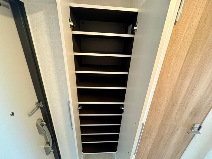 物件内観写真18　(靴箱)