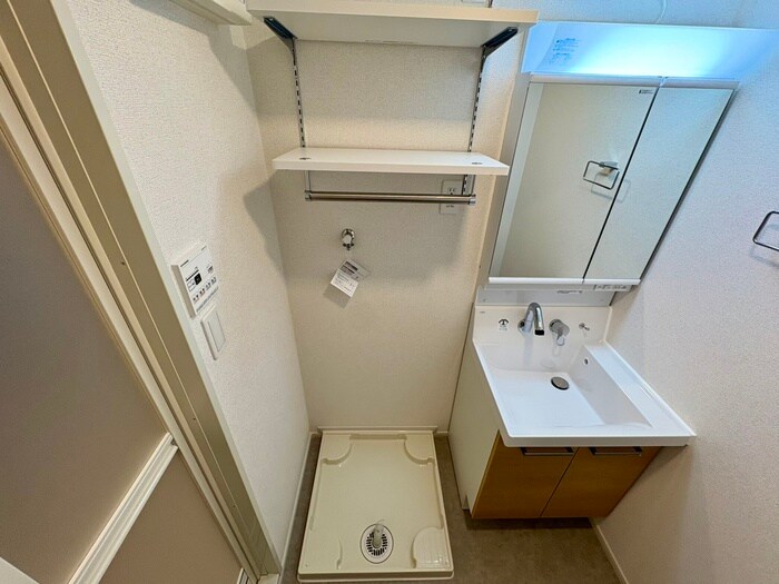 物件内観写真20　(洗濯機置場)