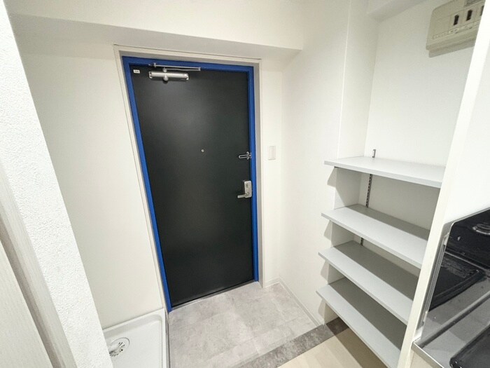 物件内観写真16　(玄関)