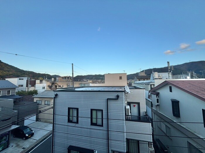 物件内観写真19　(室内からの展望)