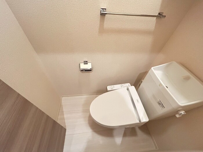 物件内観写真12　(トイレ)