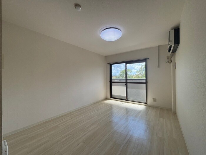 物件内観写真13　(居室)