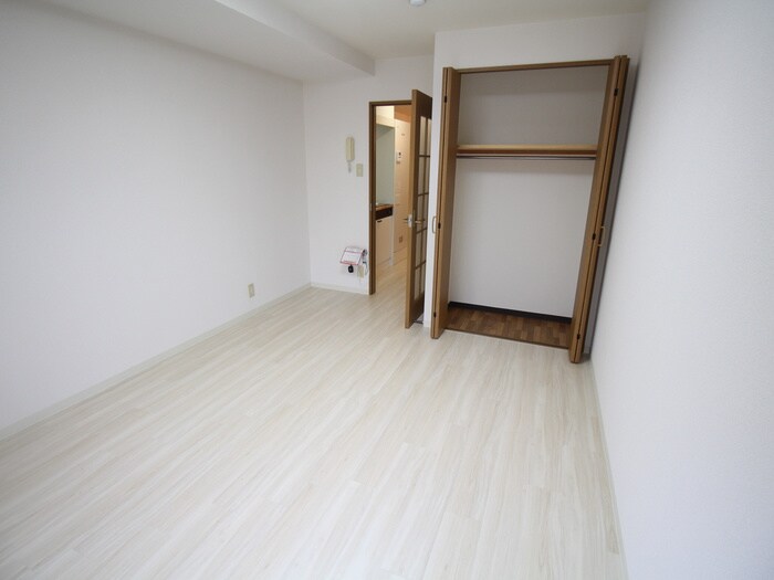 物件内観写真14　(居室)