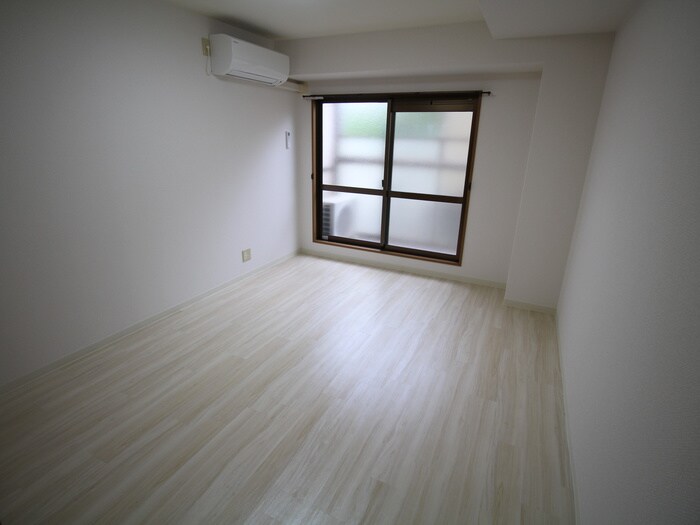 物件内観写真15　(居室)