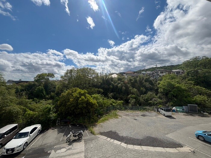 物件内観写真16　(室内からの展望)