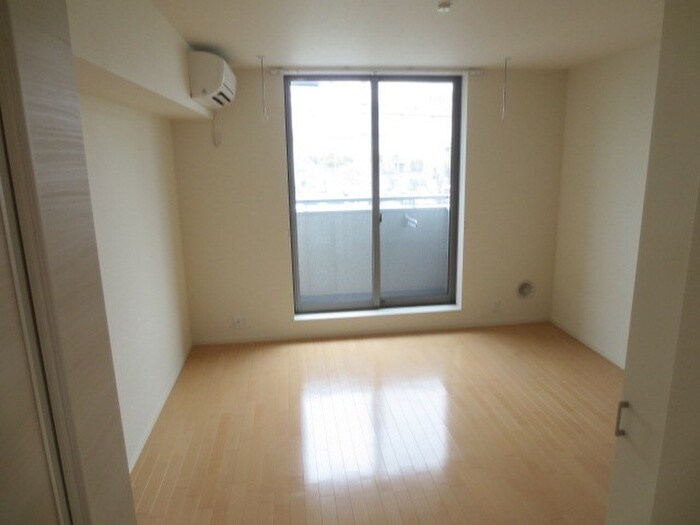 物件内観写真13　(居室)