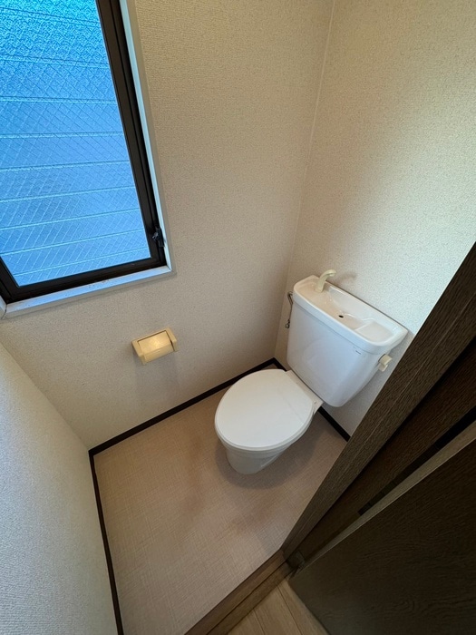 物件内観写真11　(トイレ)