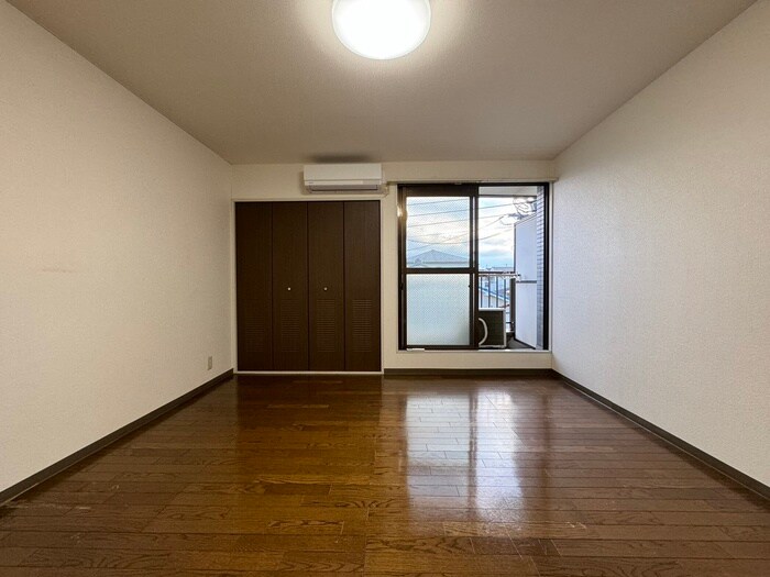 物件内観写真11　(居室)