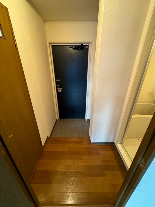 物件内観写真17　(廊下)