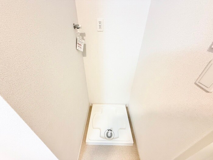 物件内観写真19　(洗濯機置場)