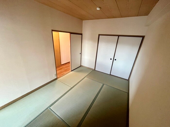 物件内観写真10　(居室)