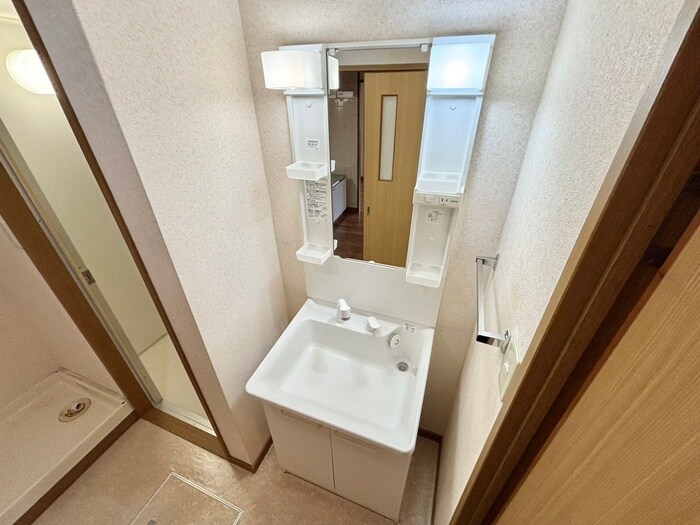 物件内観写真13　(洗面)