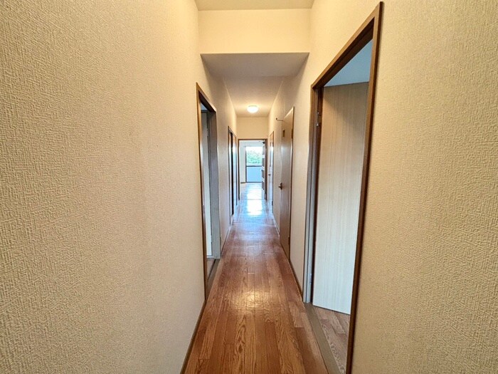 物件内観写真19　(廊下)