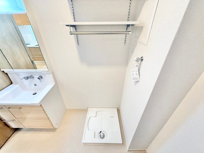 物件内観写真15　(洗濯機置場)