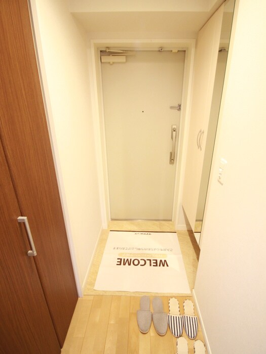 物件内観写真17　(玄関)