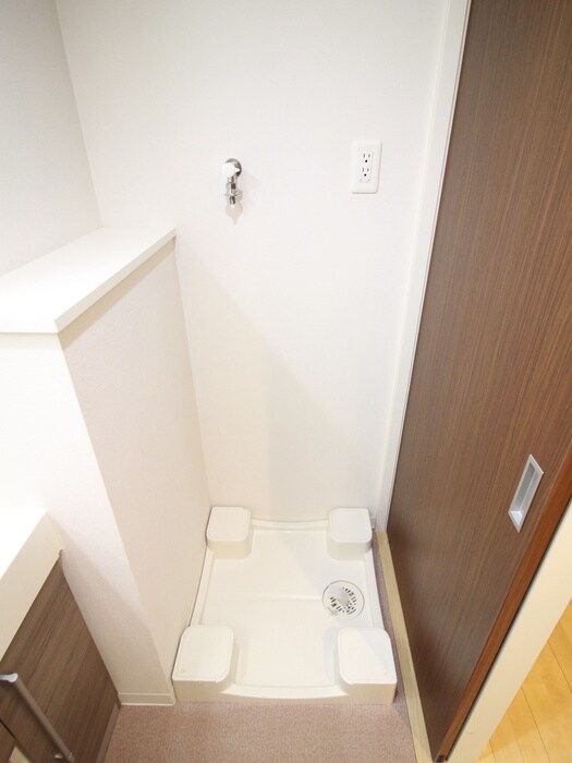 物件内観写真19　(洗濯機置場)