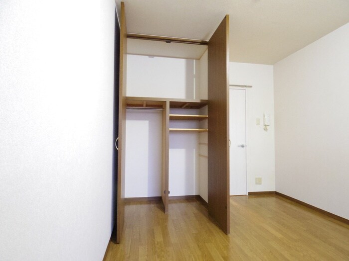 物件内観写真10　(収納)